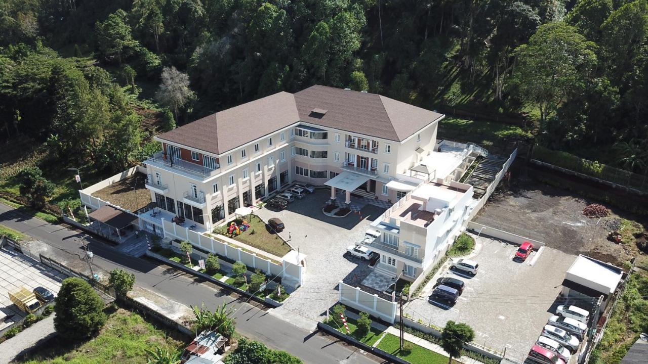 Hotel Villa Emitta Tomohon Εξωτερικό φωτογραφία
