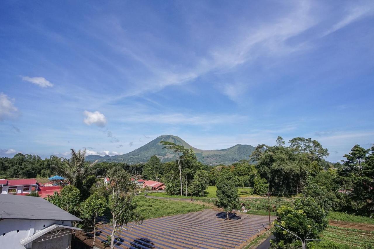 Hotel Villa Emitta Tomohon Εξωτερικό φωτογραφία