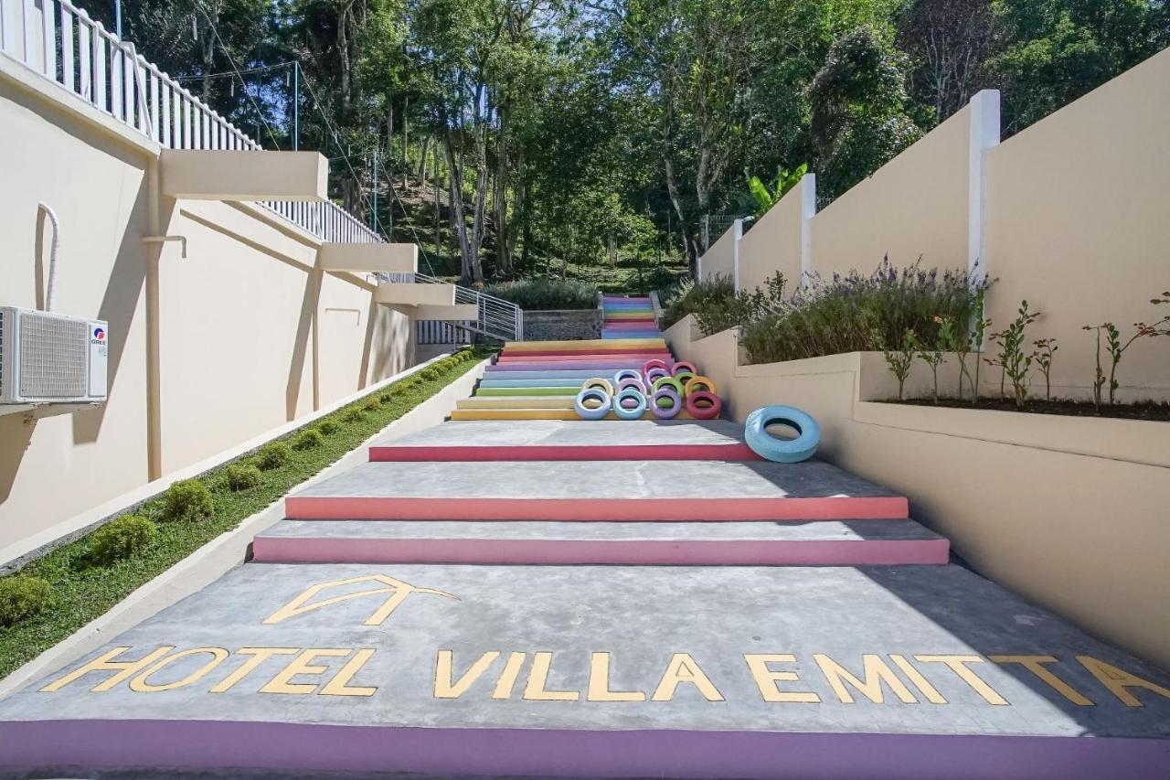 Hotel Villa Emitta Tomohon Εξωτερικό φωτογραφία